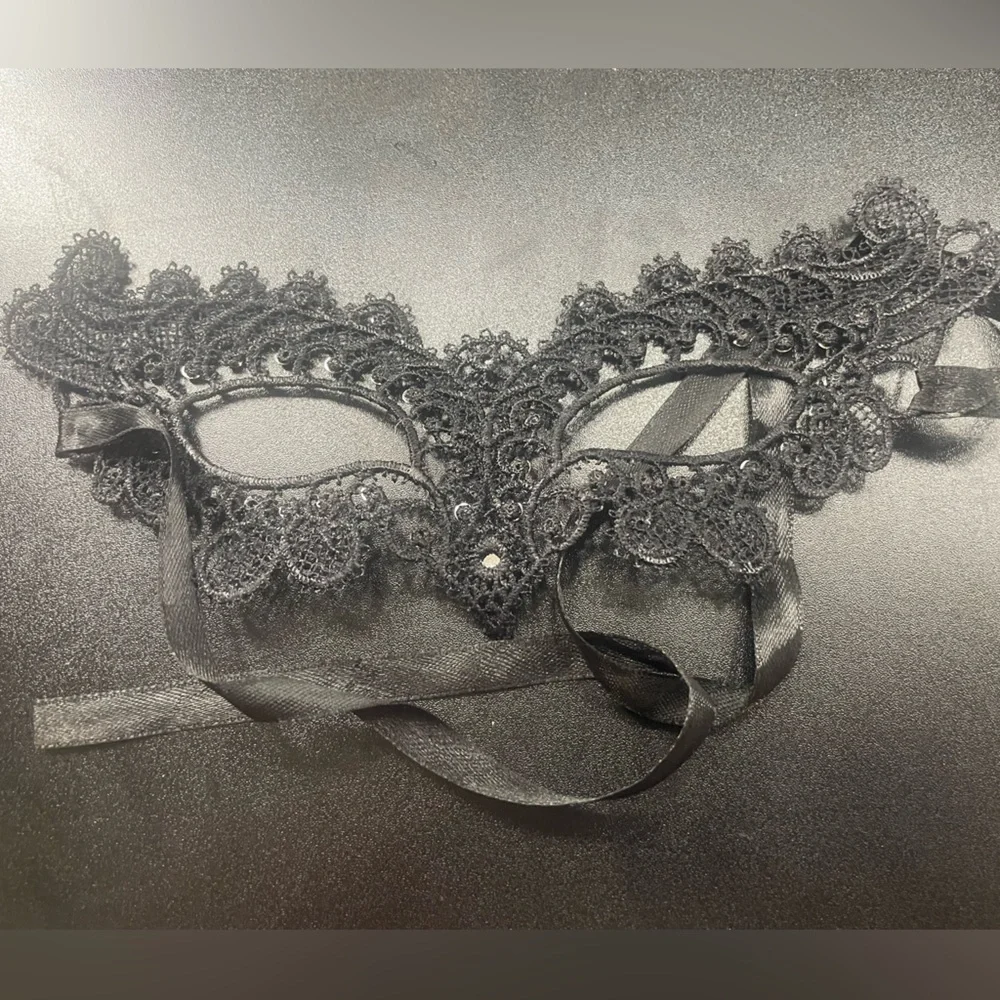 Mystical Black Lace Eye Mask with Rhinestones